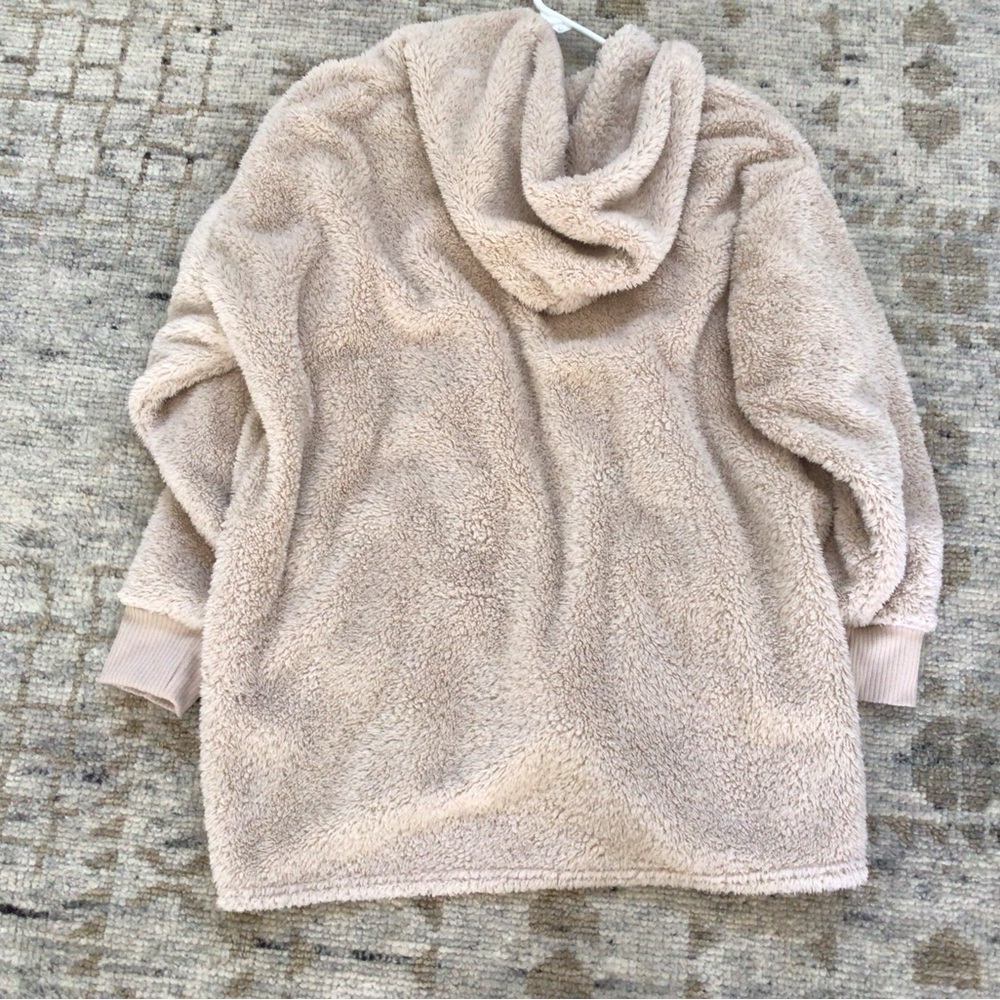Koolaburra by Ugg Portobello Beige Sherpa, Size M - Picture 4 of 4